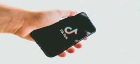 剛贏了域名的TikTok，又被訴侵權(quán)